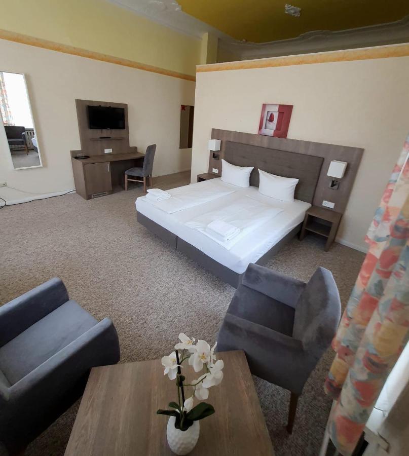 Hotel Knoepel Висмар Экстерьер фото