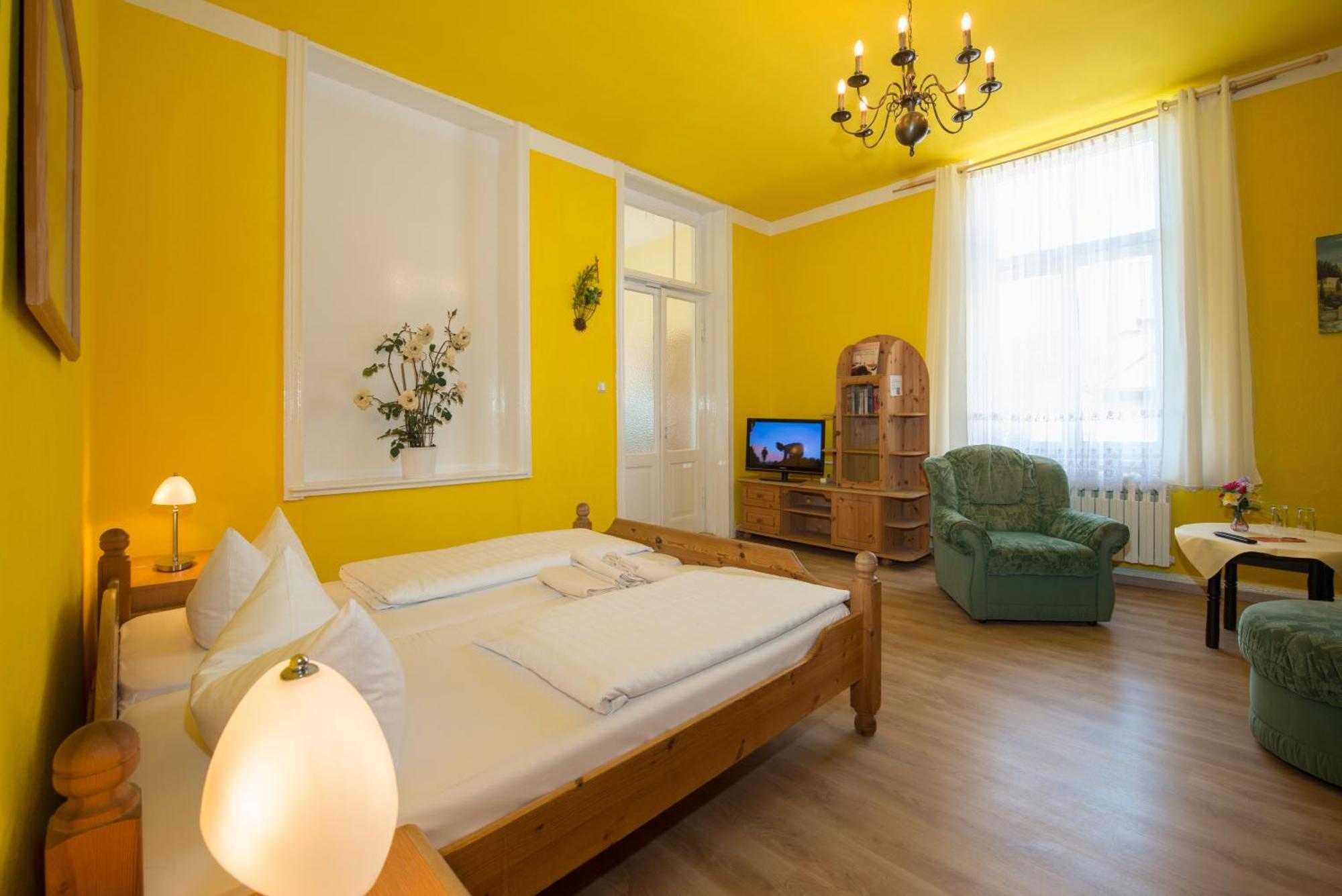 Hotel Knoepel Висмар Экстерьер фото