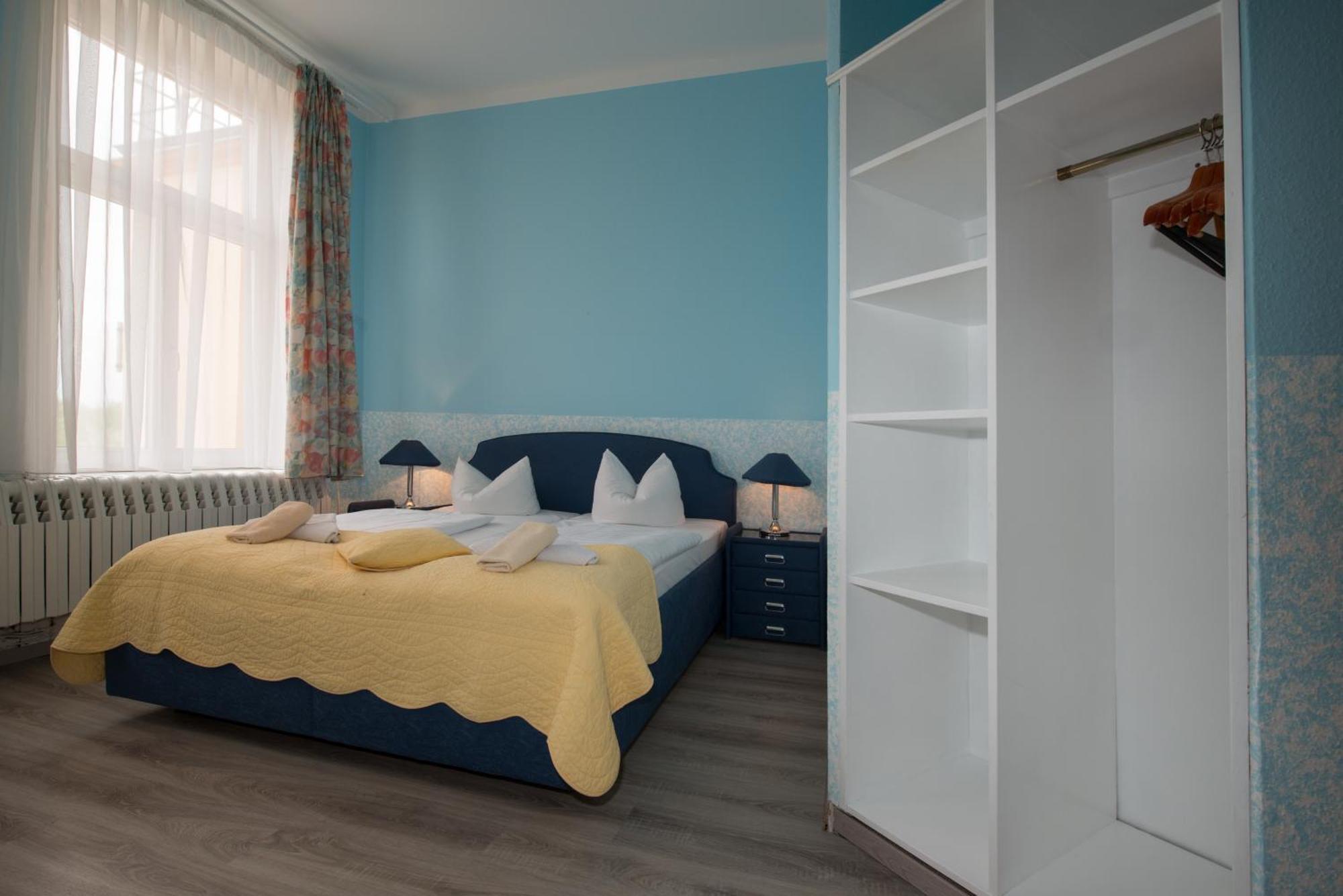 Hotel Knoepel Висмар Экстерьер фото
