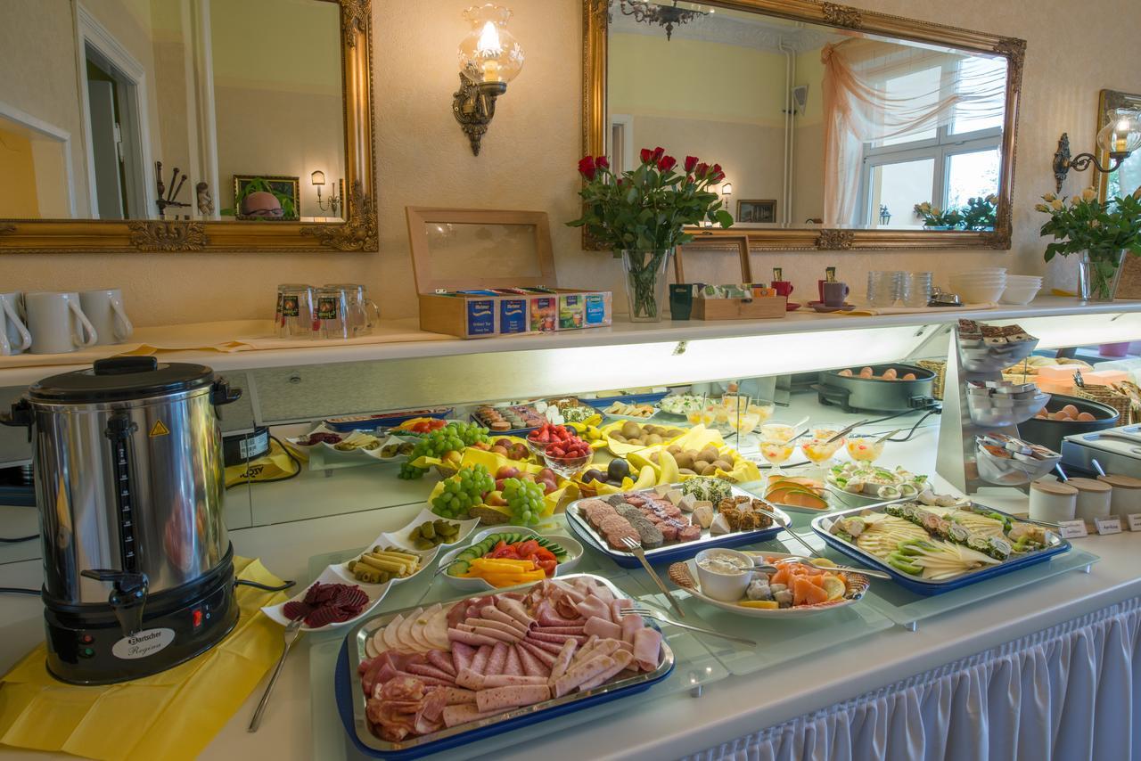 Hotel Knoepel Висмар Экстерьер фото