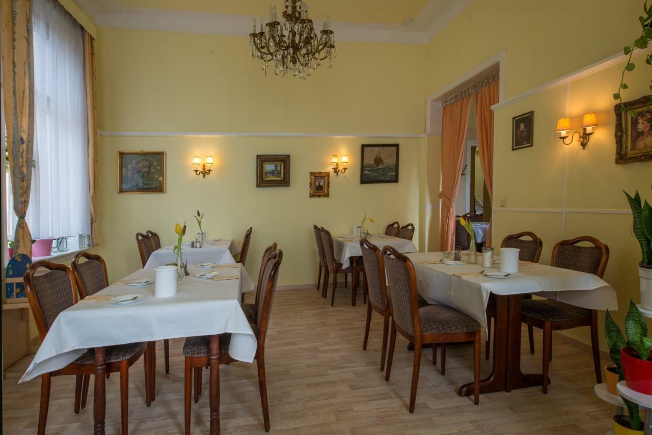 Hotel Knoepel Висмар Экстерьер фото